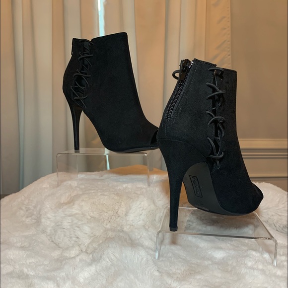 Anne Michelle Women’s Peep Toe Faux Suede Booties - Picture 2 of 3